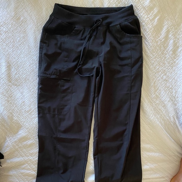 Cherokee infinity black flare scrub pants - Picture 4 of 4